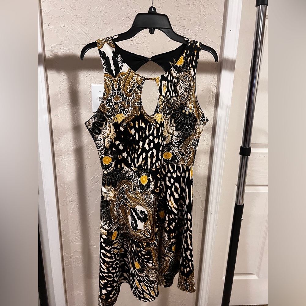 Key hole front and back Black and Yellow/Gold Patterned Dress